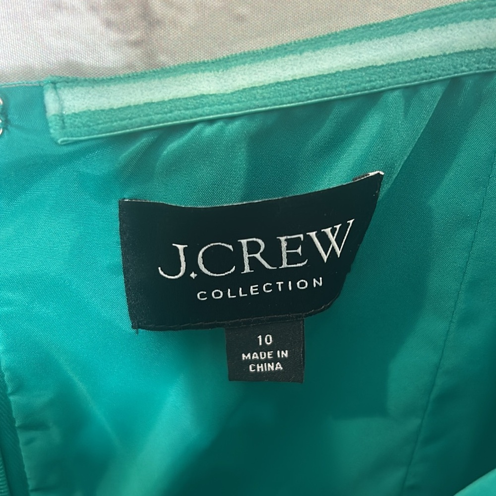 J. Crew Collection Green Satin-Like Ruffle Hem Dress Size 10 Excellent Condition - Picture 9 of 10
